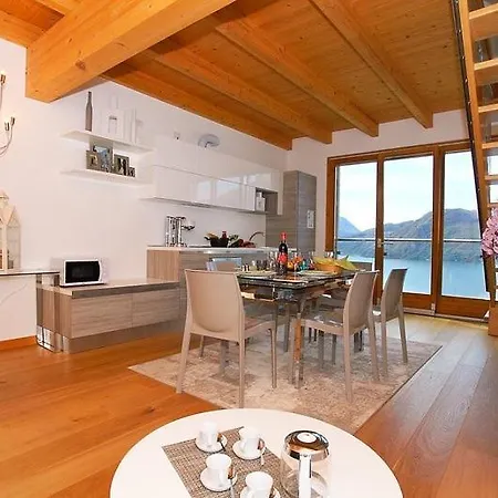 Spectacular Views And Modern Living On Prázdninový dům *